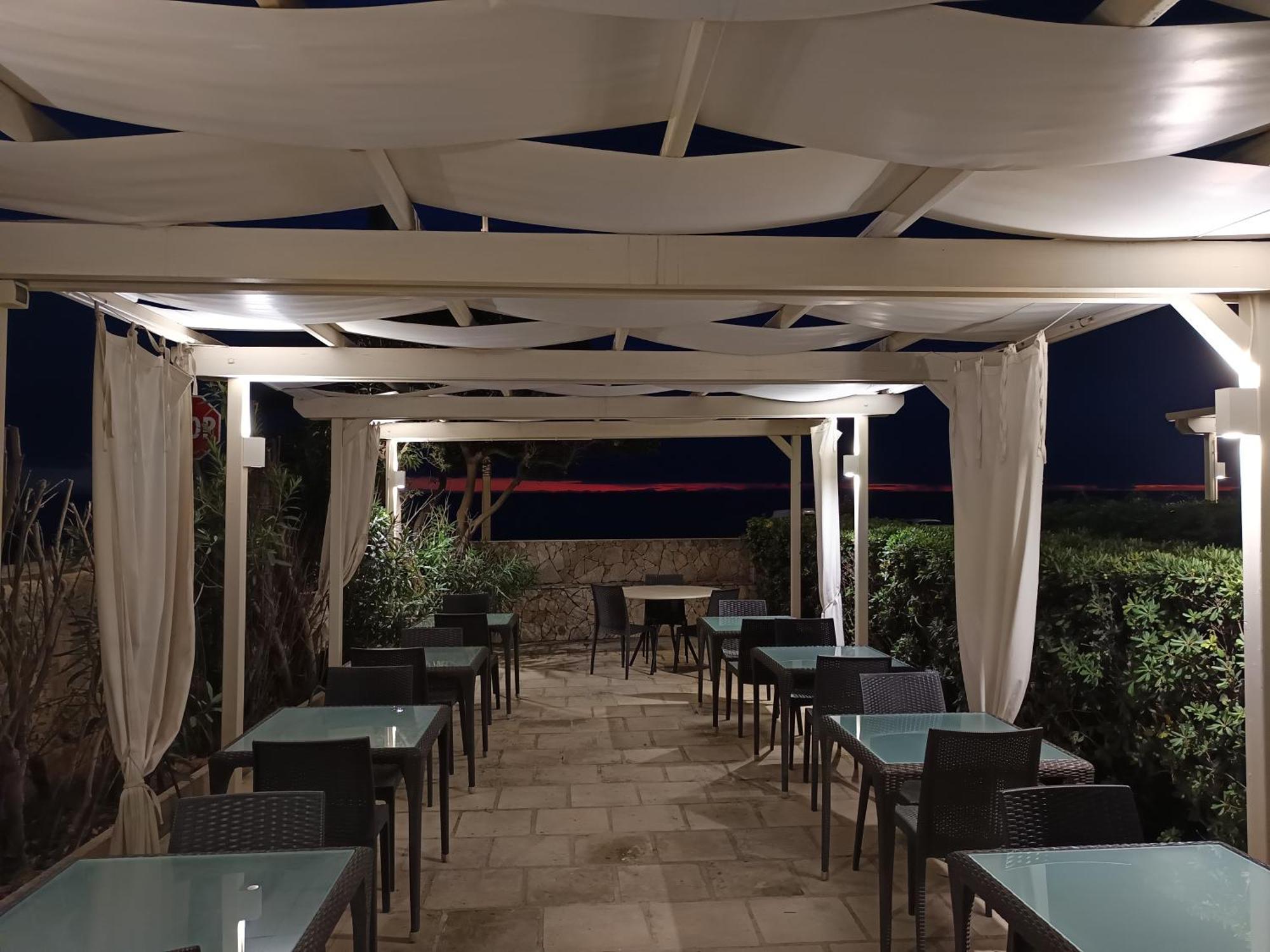 La Giara Resort トッレ・サン・ジョヴァンニ・ウジェント エクステリア 写真