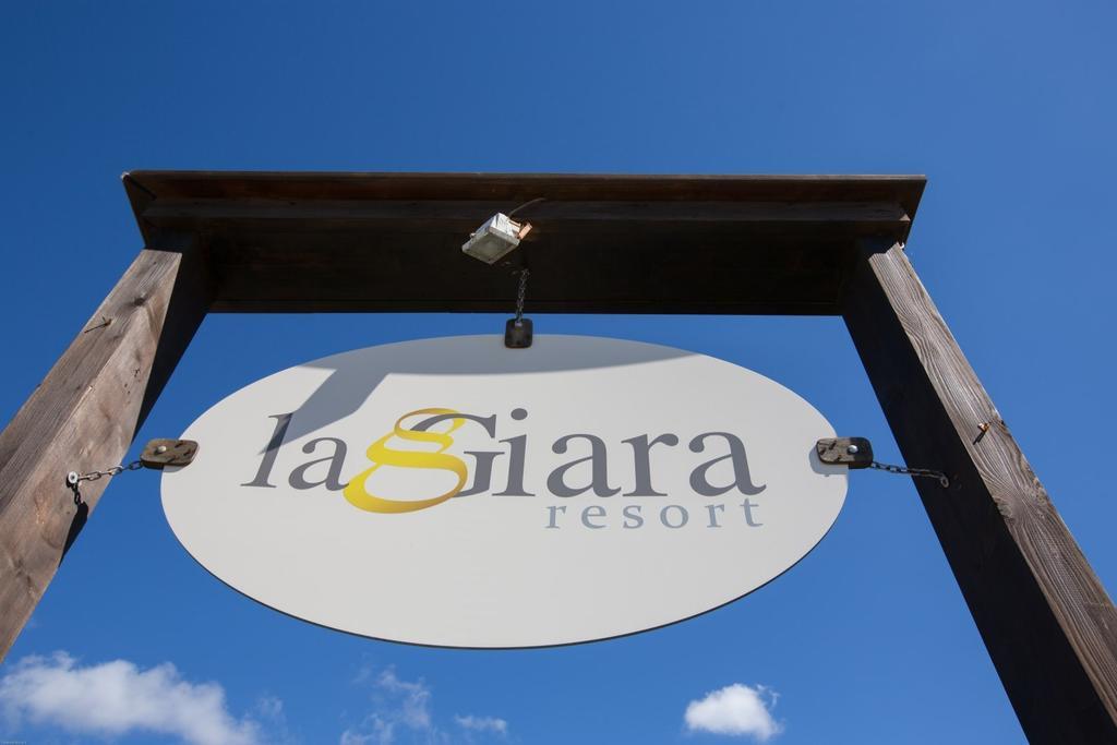 La Giara Resort トッレ・サン・ジョヴァンニ・ウジェント エクステリア 写真